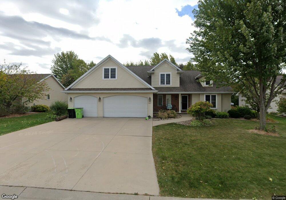 W6029 Nettie Dr, Appleton, WI 54915 - photo 1