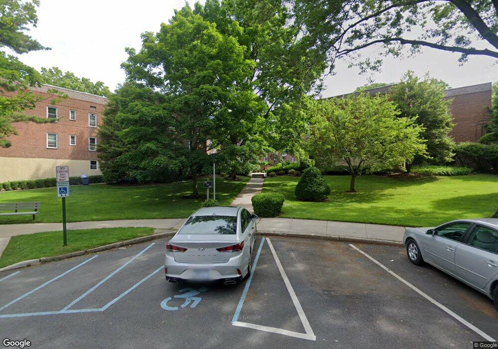 327 Palmer Terrace unit 1L, Mamaroneck, NY 10543 - photo 1