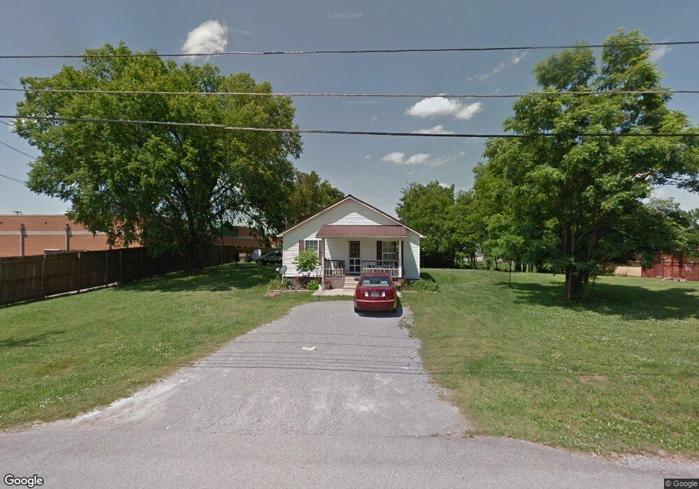 107 E Cedar St, Shelbyville, TN 37160 - photo 1