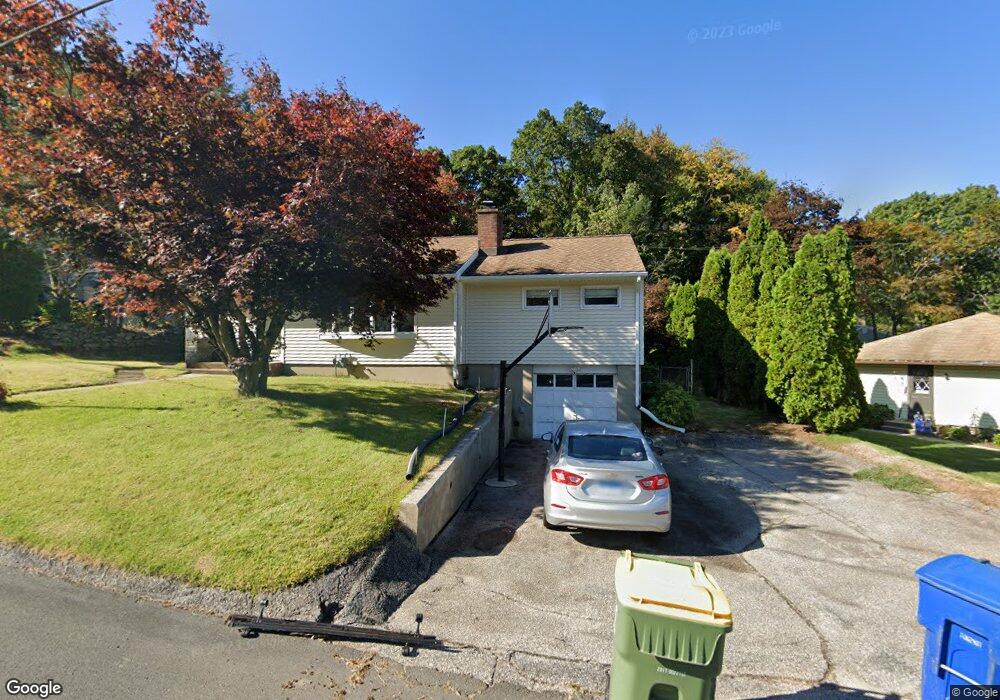 83 Pineridge Rd, Waterbury, CT 06706 - photo 1