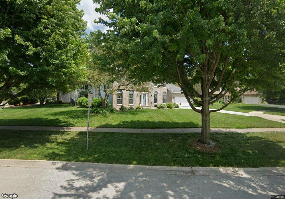 2002 Lakeview Ct, Naperville, IL 60565 - photo 1