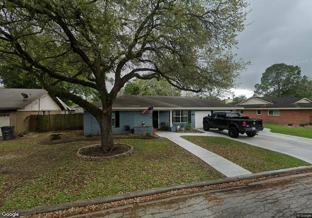 2724 Encino Ave, Bay City, TX 77414 - photo 1