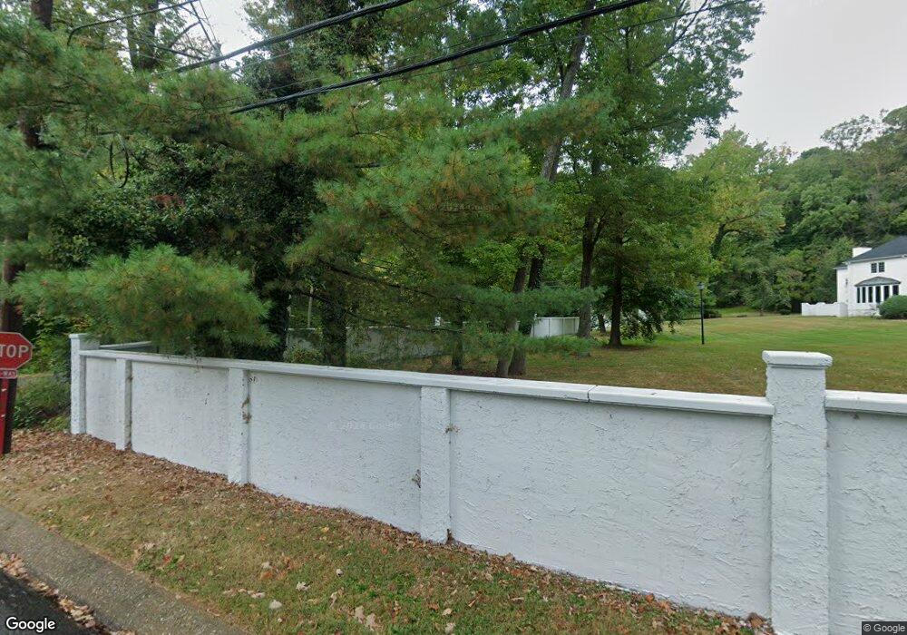 690 S Roberts Rd, Bryn Mawr, PA 19010 - photo 1