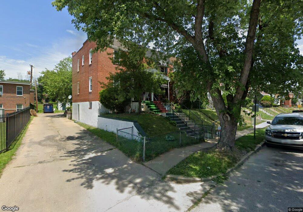 2924 Edgecombe Cir S, Baltimore, MD 21215 - photo 1