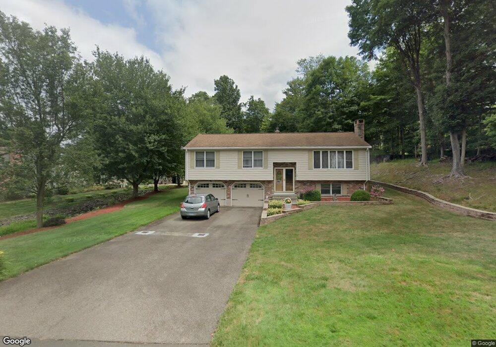 38 Grieb Rd, Wallingford, CT 06492 - photo 1