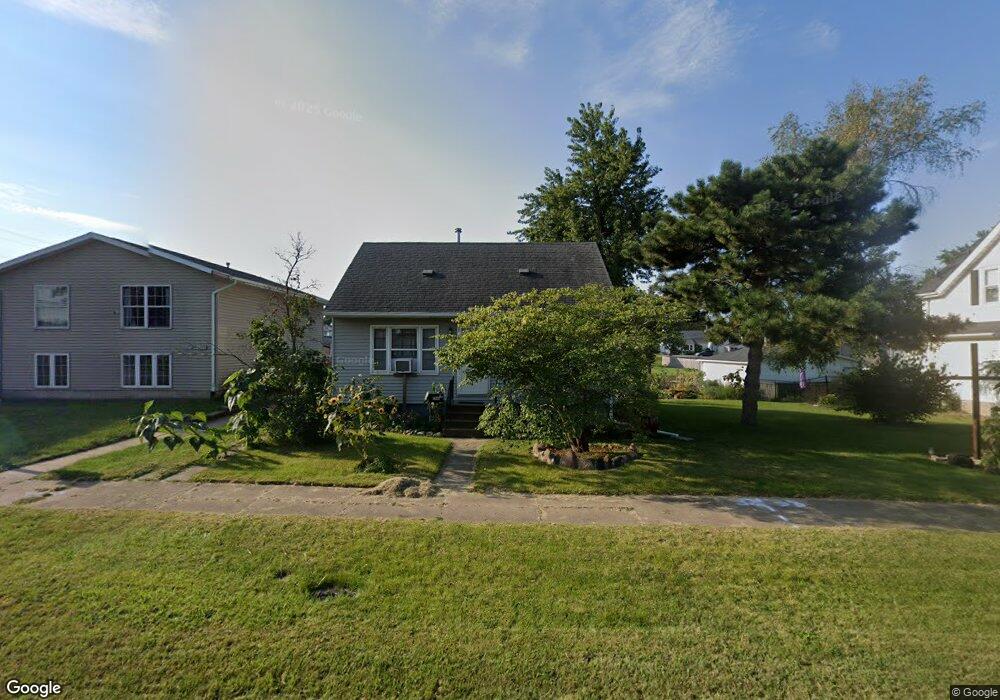 1109 15th Ave SW, Cedar Rapids, IA 52404 - photo 1