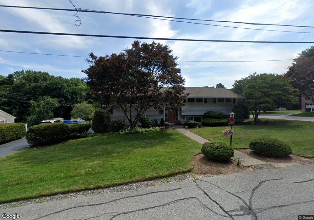 28 Red Gate Rd, Cumberland, RI 02864 - photo 1