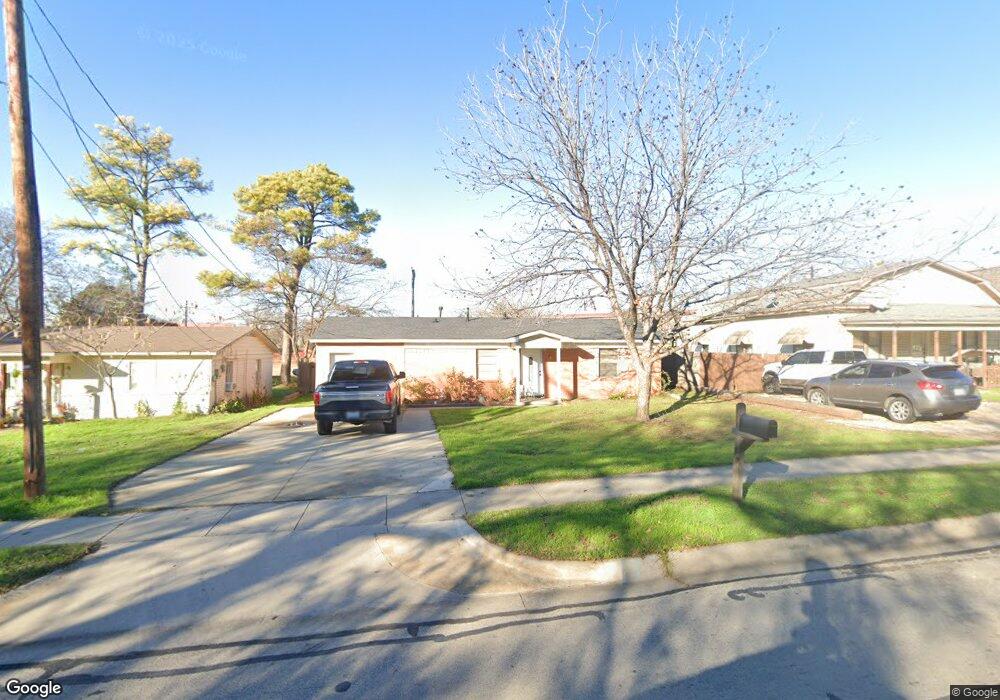 926 Willowwood St, Denton, TX 76205 - photo 1