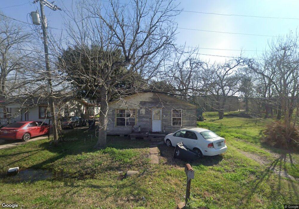 1502 Rice St, Alvin, TX 77511 - photo 1