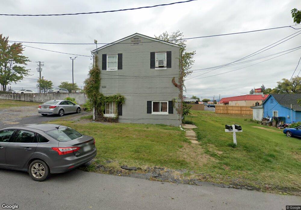 1425 W 11th St, Waynesboro, VA 22980 - photo 1