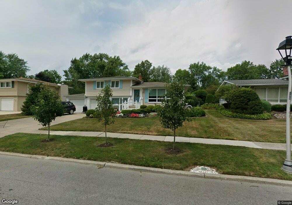 772 Meadowbrook Dr, North Tonawanda, NY 14120 - photo 1