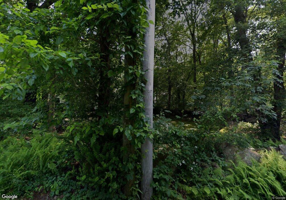 306 Allen Ave unit B, Wakefield, RI 02879 - photo 1