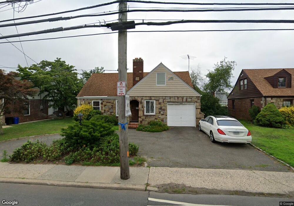 100 Nassau Blvd, West Hempstead, NY 11552 - photo 1