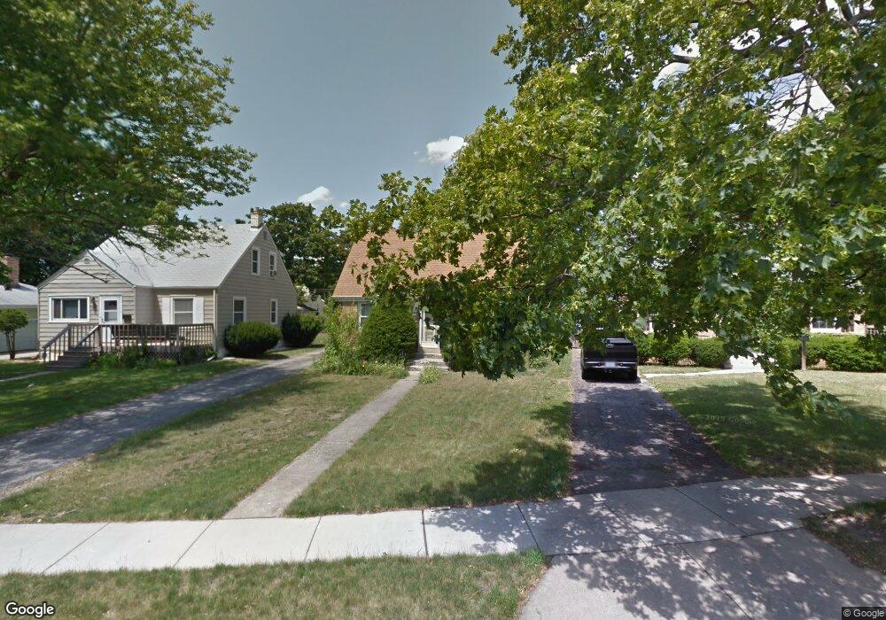 1016 Fairfield Ct, Waukegan, IL 60085 - photo 1