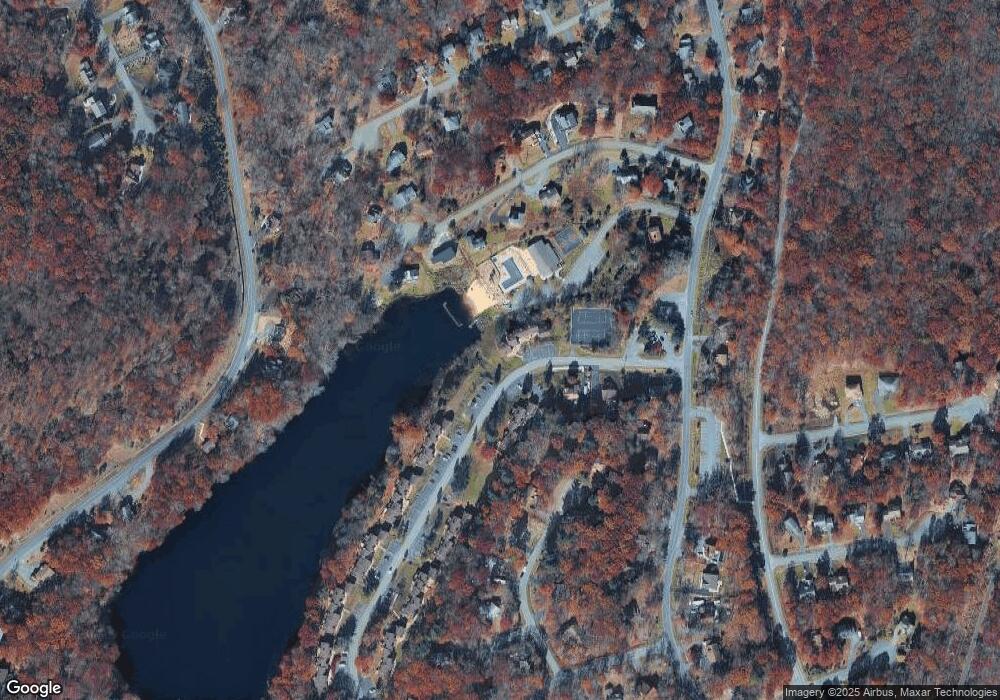 95 Wickes Rd, Bushkill, PA 18324 - photo 1