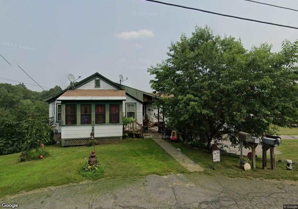 27 N Winchester St, Swanzey, NH 03446 - photo 1