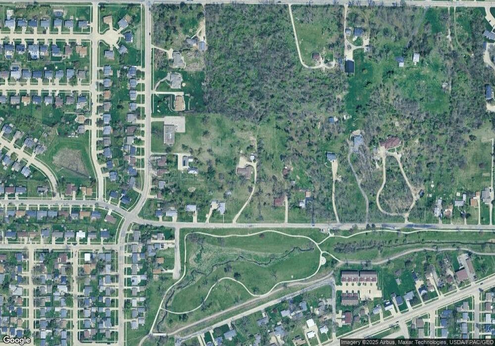 4012 Midway Dr NW, Cedar Rapids, IA 52405 - photo 1