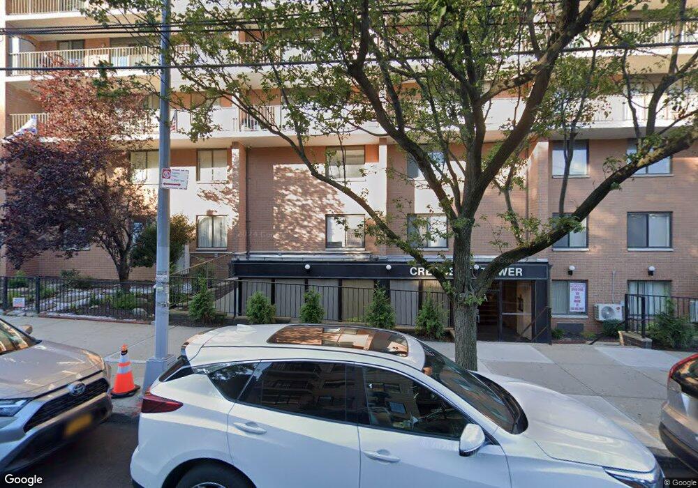 Crescent Towers unit 10 B, Astoria, NY 11102 - photo 1