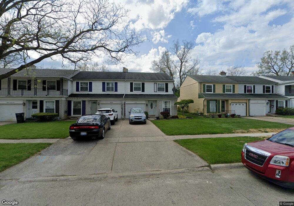 1837 Laurel Oak Dr, Flint, MI 48507 - photo 1