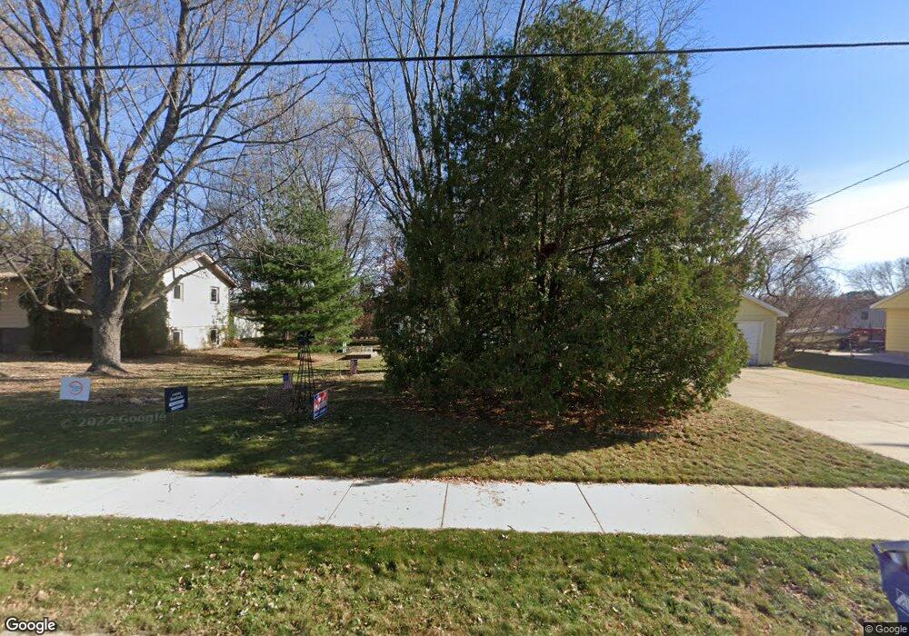 208 9th Ave S, Sauk Rapids, MN 56379 - photo 1