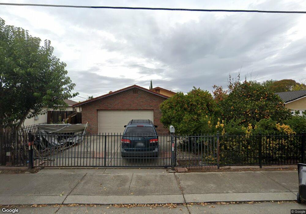 547 W 9th St, Stockton, CA 95206 - photo 1
