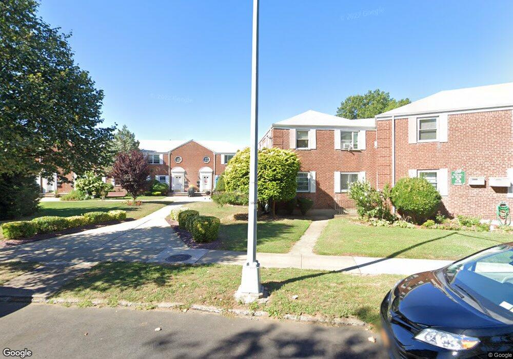 7326 255th St unit H-2, Glen Oaks, NY 11004 - photo 1