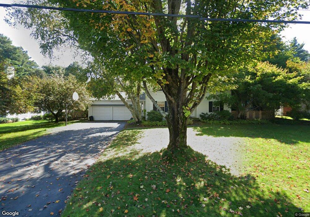 58 Standish Cir, Wellesley Hills, MA 02481 - photo 1