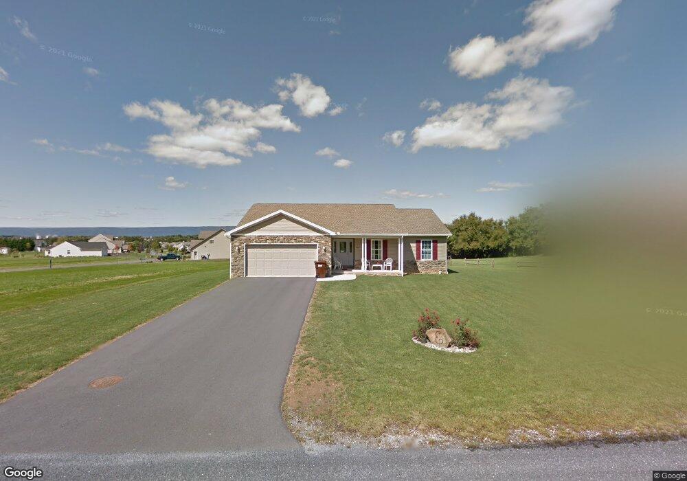 622 Governors Ct, Chambersburg, PA 17201 - photo 1