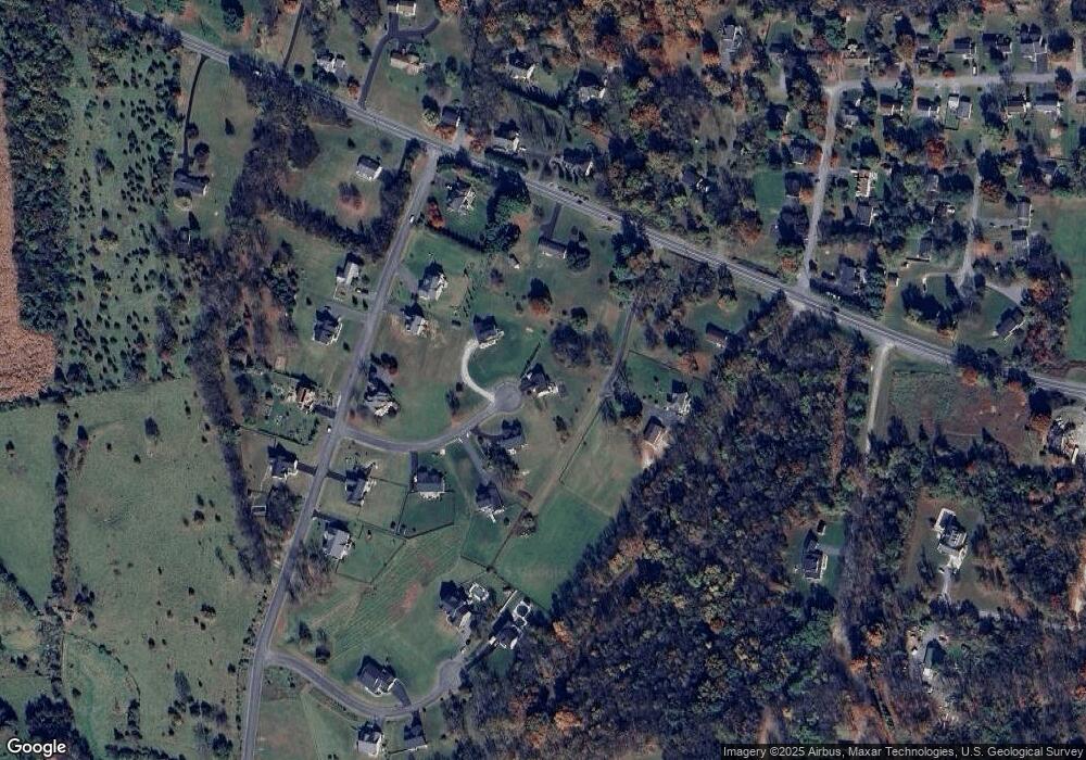 106 Chicory Ct, Shepherdstown, WV 25443 - photo 1