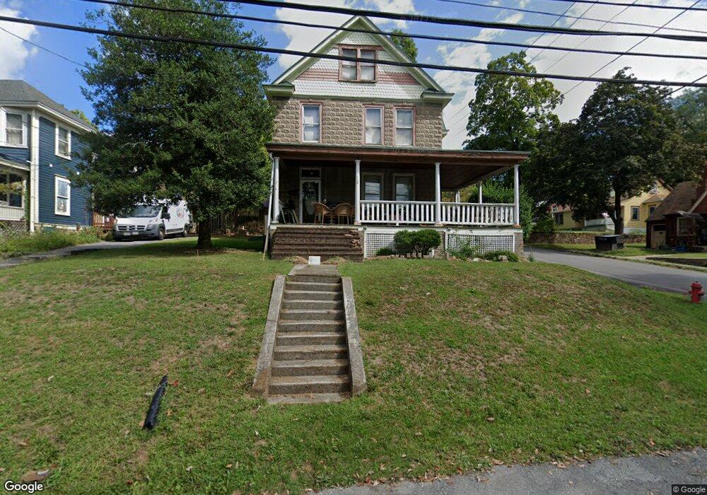 304 Warren St, Berkeley Springs, WV 25411 - photo 1