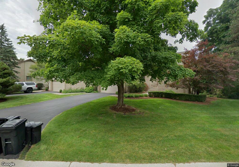 4850 Lagoons Cir unit 45, West Bloomfield, MI 48323 - photo 1