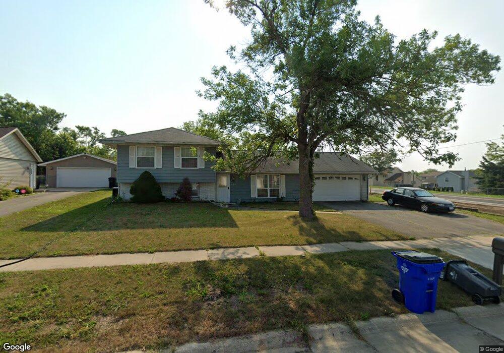 603 Bartlet Ct NW, Cedar Rapids, IA 52405 - photo 1