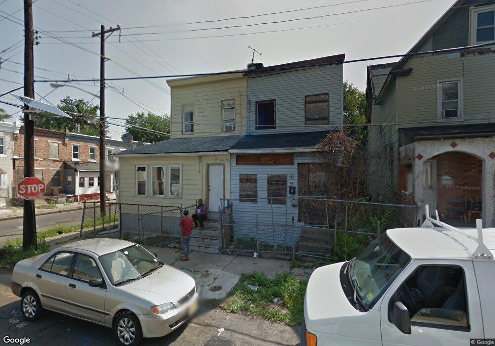 46 Stewart St, Camden, NJ 08105 - photo 1