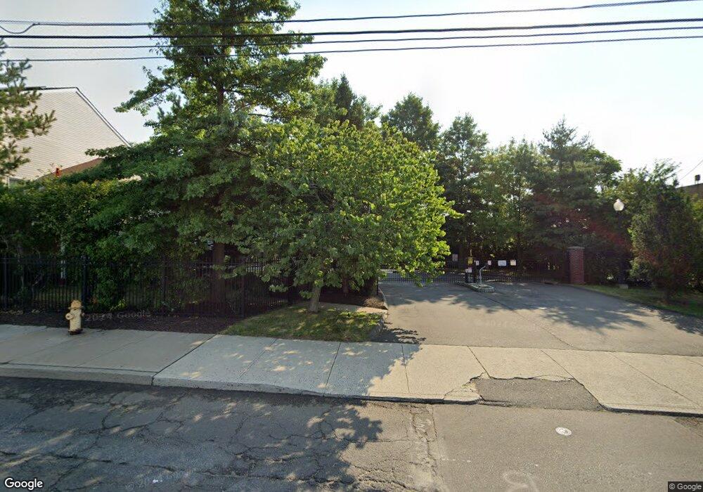 760 Seaview Ave, Bridgeport, CT 06607 - photo 1