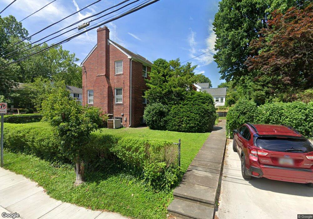 4501 Harling Ln, Bethesda, MD 20814 - photo 1