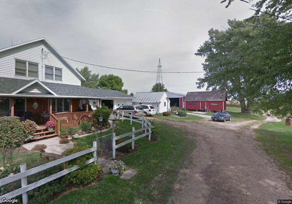 39248 John Deere Dr, Houston, MN 55943 - photo 1