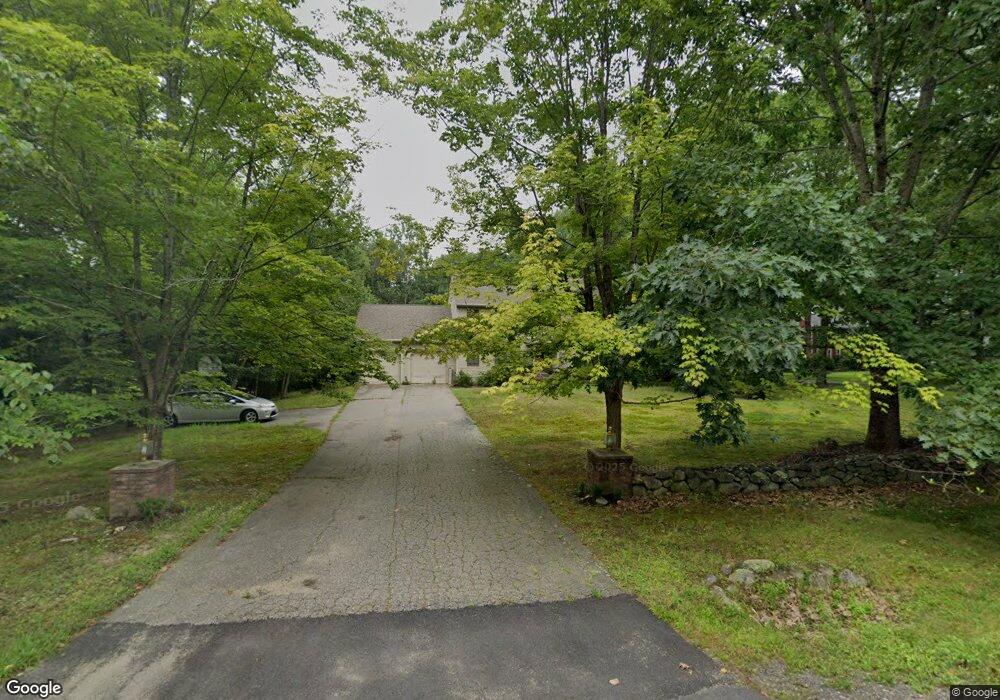 14 Coach Rd, Stratham, NH 03885 - photo 1