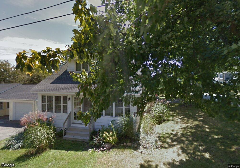 32 Indianola Rd, Niantic, CT 06357 - photo 1