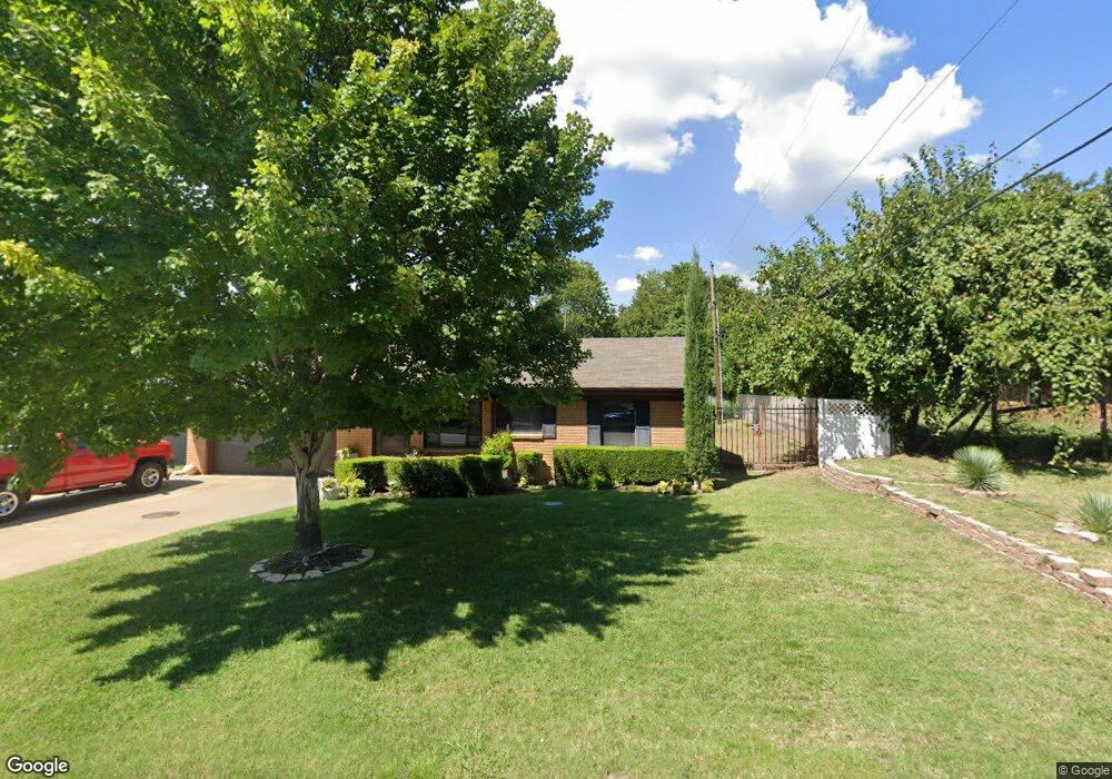 402 W Knoxville St, Broken Arrow, OK 74012 - photo 1