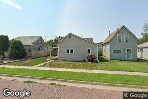 204 W 11th St, Ellis, KS 67637