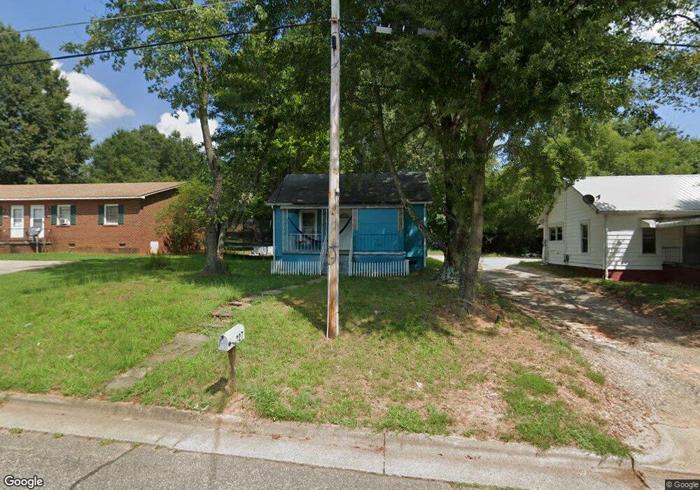 927 Rickert St, Statesville, NC 28677 - photo 1