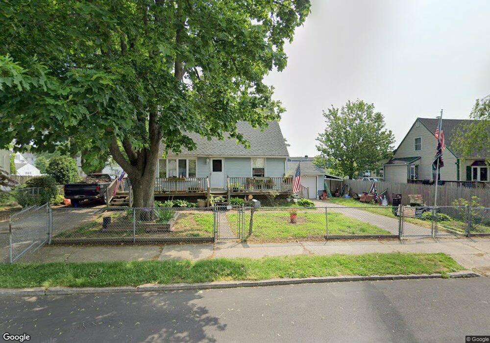 362 Funston Ave, Bridgeport, CT 06606 - photo 1