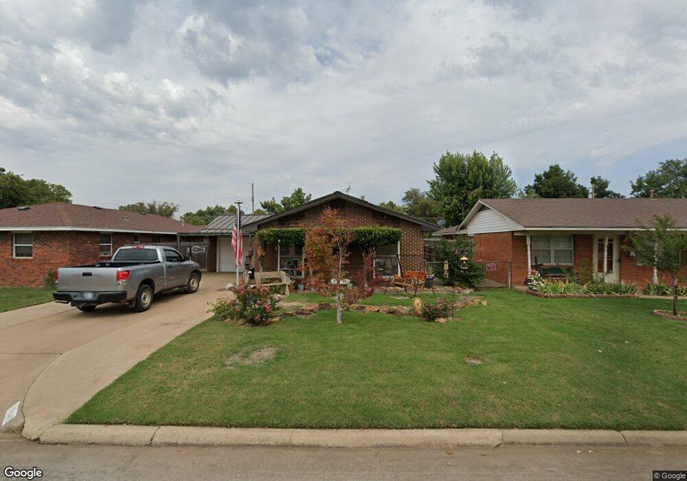 2608 E Cypress Ave, Enid, OK 73701 - photo 1