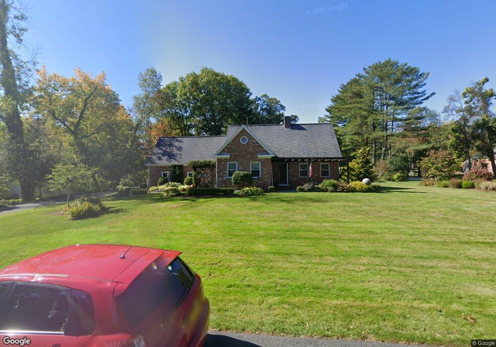 699 St Marks Ln, Schenectady, NY 12309 - photo 1