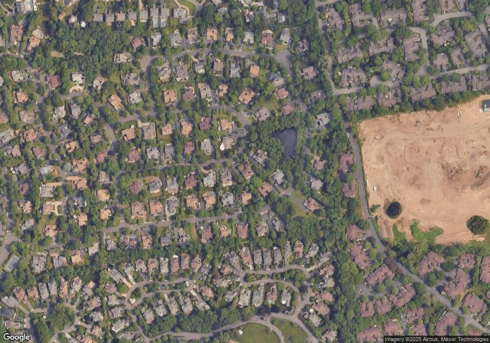 13 Brighton Rd S, Manhasset, NY 11030 - photo 1