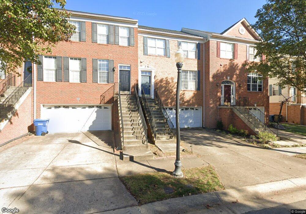 25494 Crossfield Dr, Chantilly, VA 20152 - photo 1