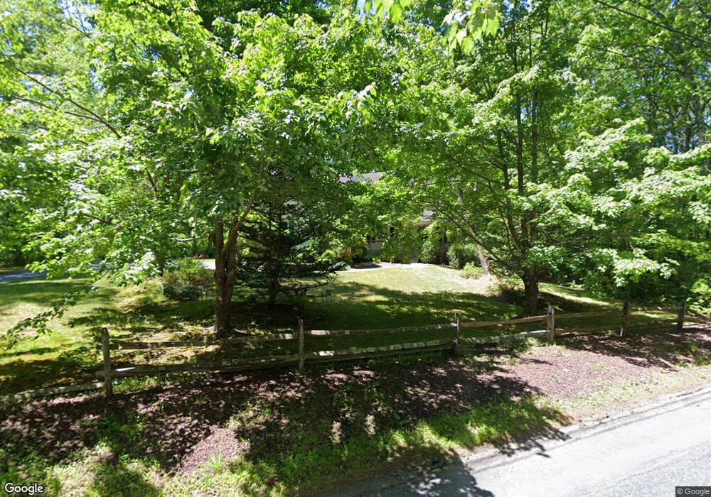 113 Chestnut St, Uxbridge, MA 01569 - photo 1