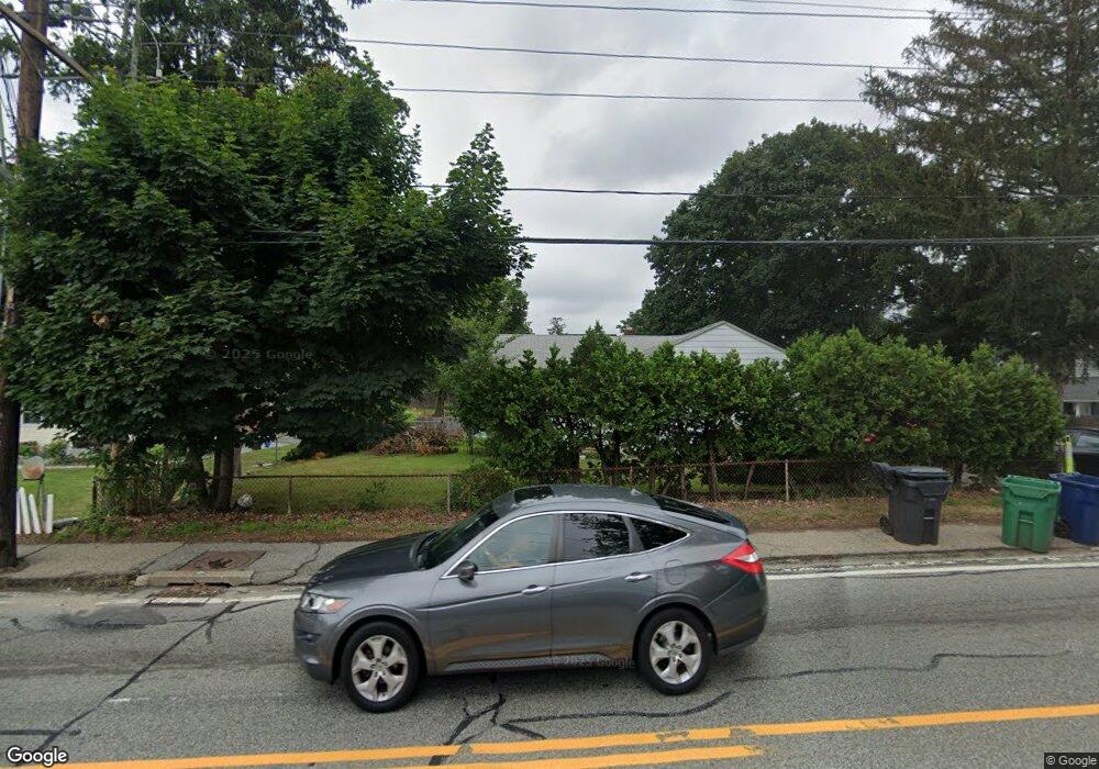 953 Main Ave, Warwick, RI 02886 - photo 1