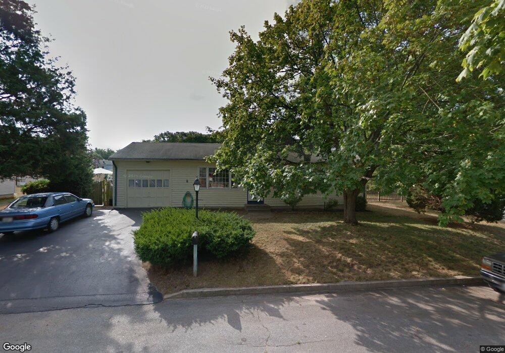 5 Kiwanis Rd, West Warwick, RI 02893 - photo 1