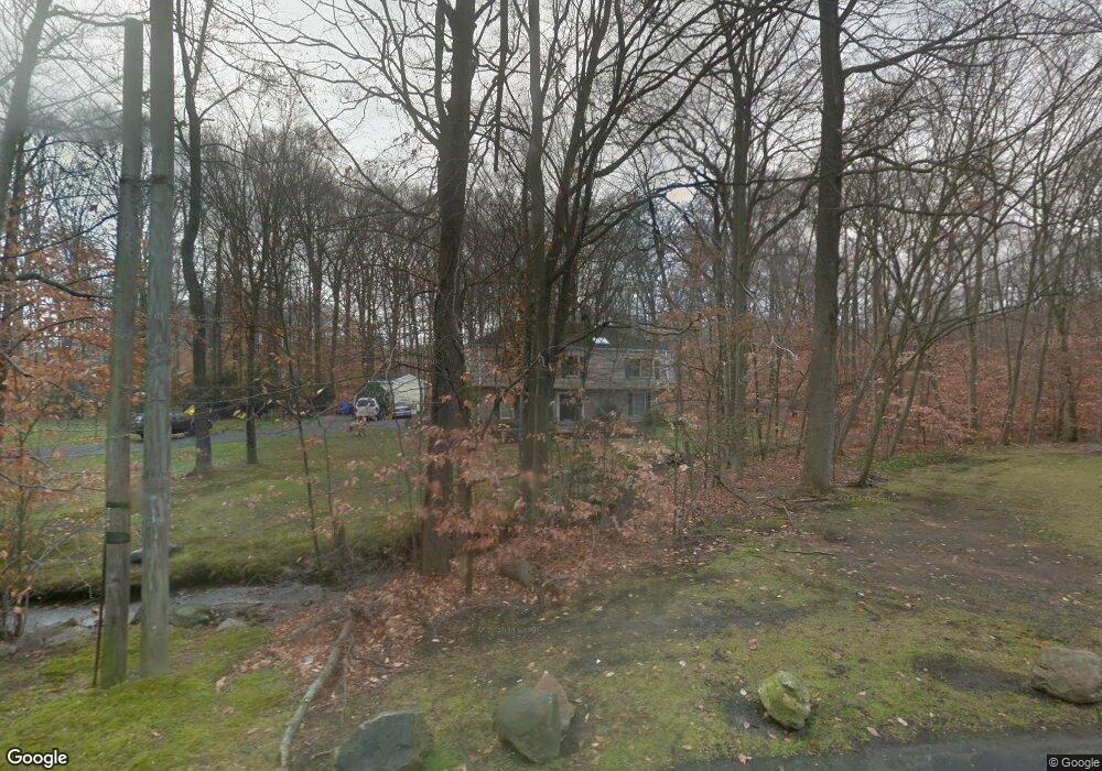 21 Fullmar Ln unit Lower Level, Norwalk, CT 06850 - photo 1